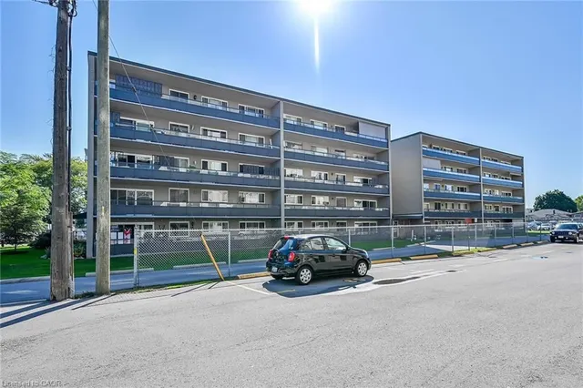 Additional image 2 of 510 Queenston Rd Unit 404