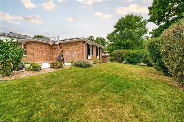 Additional image 24 of 4190 Spruce Ave