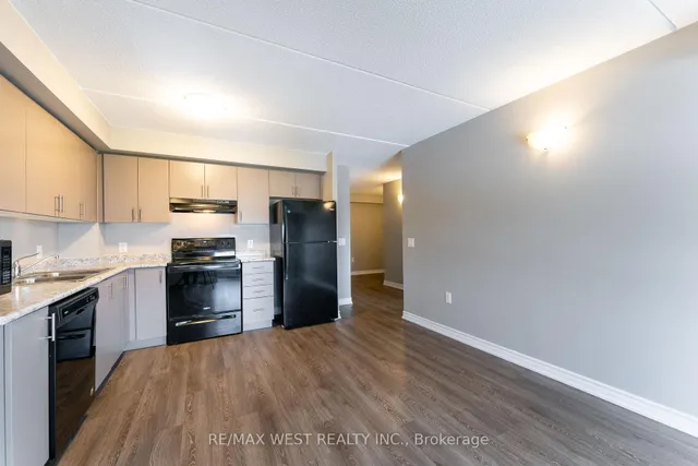 Additional image 20 of 716 Main St Unit 910