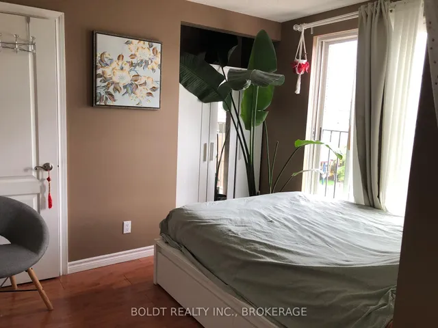 Additional image 2 of 135 James St S 304 St