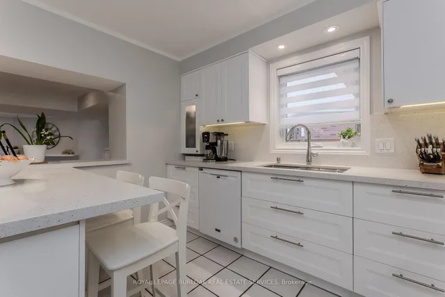 Additional image 19 of 209 Portage Lane