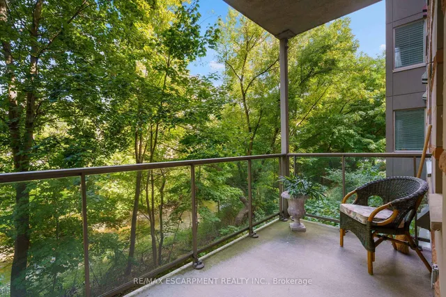 Additional image 35 of 77 Governors Rd Unit 102