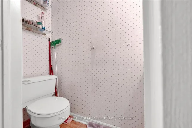 Additional image 21 of 1983 Main St Unit 1