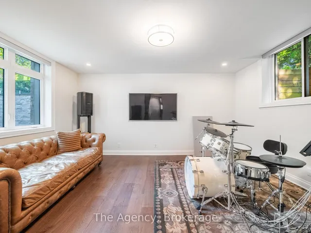 Additional image 37 of 3087 Lakeshore Rd