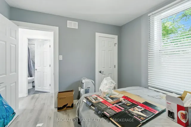 Additional image 9 of 74 East 14th St