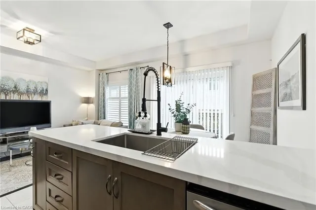 Additional image 18 of 377 Glancaster Rd Unit 24