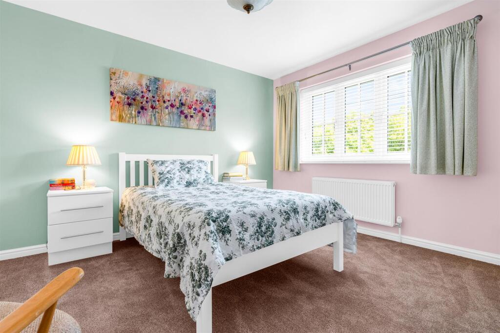 Additional image 10 of Welwyn Hall Gardens, Welwyn