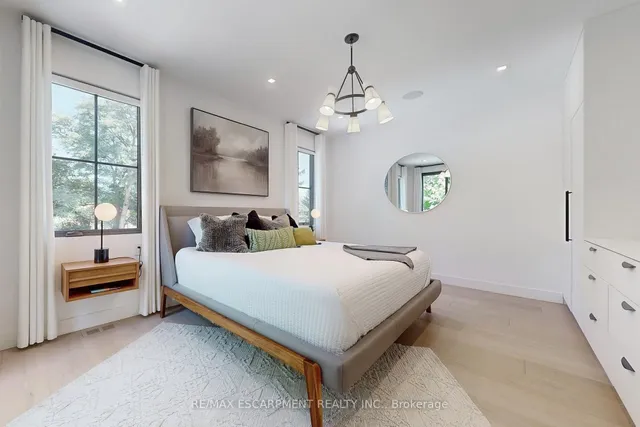 Additional image 17 of 977 Gorton Ave