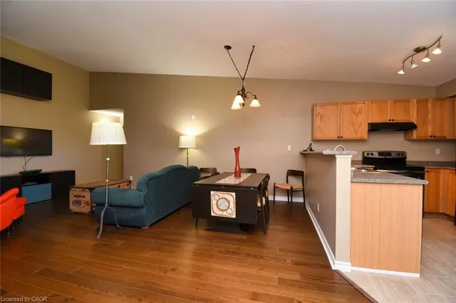 Additional image 10 of 2065 Appleby Line Unit 411