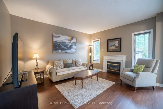 Additional image 12 of 120 Sundial Cres