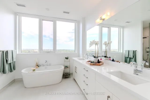 Additional image 26 of 2007 James St Unit 2102