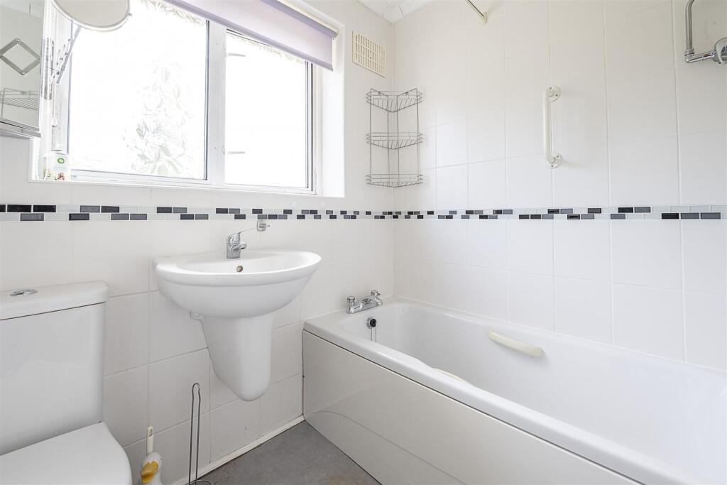 Additional image 10 of Marquis Lane, Harpenden