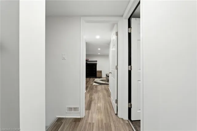 Additional image 24 of 293 #20 Regional Rd