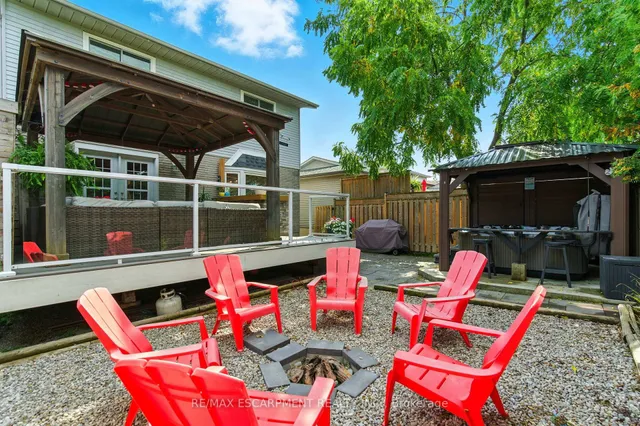 Additional image 35 of 10 Millpond Pl