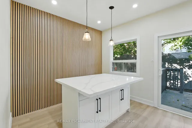 Additional image 23 of 9 ALICE St