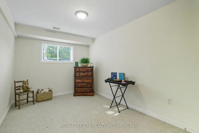 Additional image 27 of 20 Diamond Crt