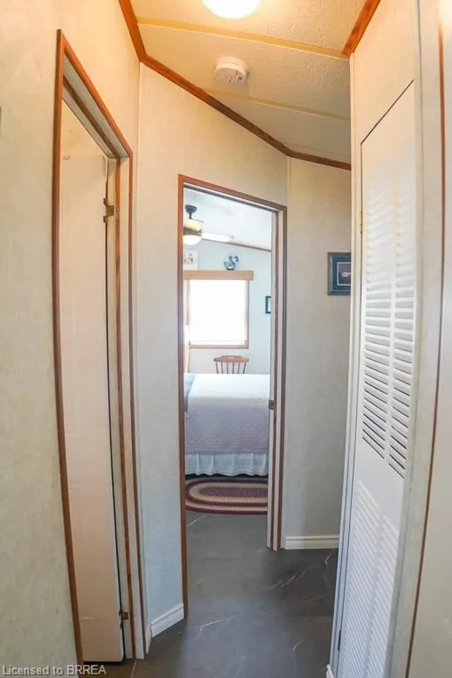 Additional image 43 of 2490 Governor's Rd Unit 17