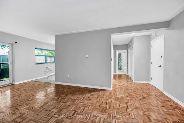 Additional image 7 of 11 Woodman Dr Unit 103