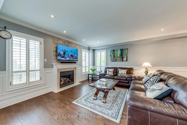 Additional image 6 of 5803 Page Cres