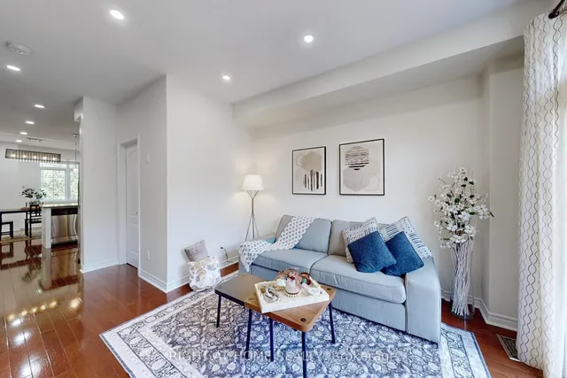 Additional image 3 of 2359 Lepage Common