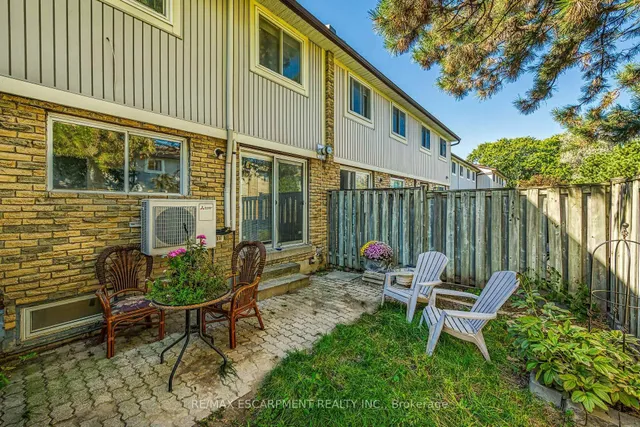 Additional image 35 of 341 Wilson Dr Unit 16