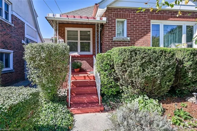 Additional image 44 of 27 Paradise Rd