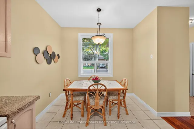 Additional image 10 of 52 Twentyplace Blvd Unit 28