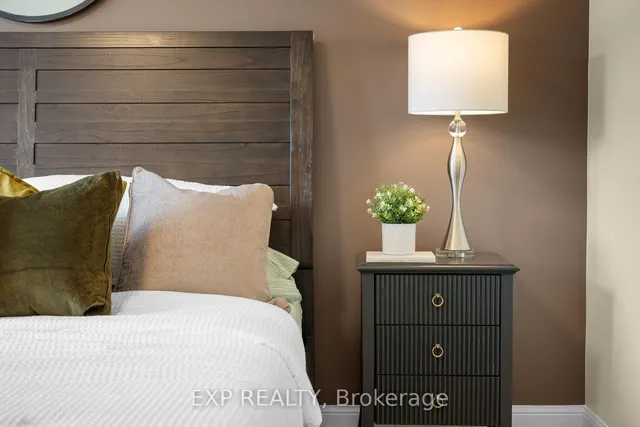 Additional image 21 of 986 Farmstead Dr