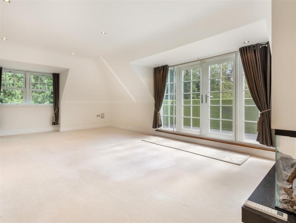 Additional image 5 of Georges Wood Road, Brookmans Park, Hatfield