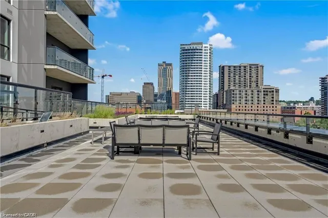 Additional image 19 of 15 Queen St Unit 2308