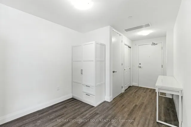 Additional image 4 of 1 Redfern Ave Unit 304