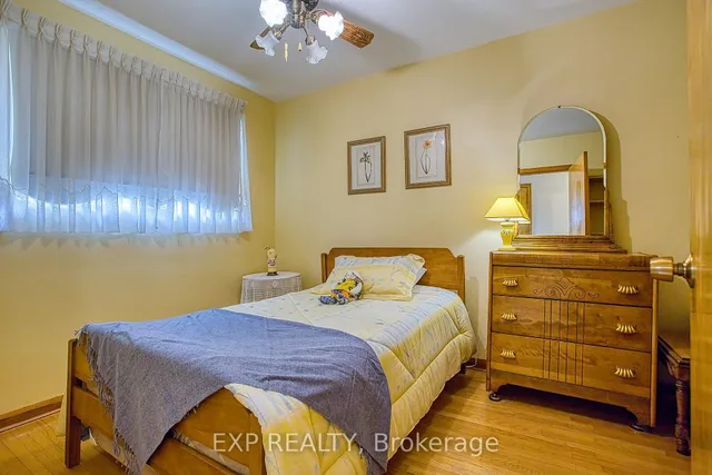 Additional image 12 of 633 Rosseau Rd