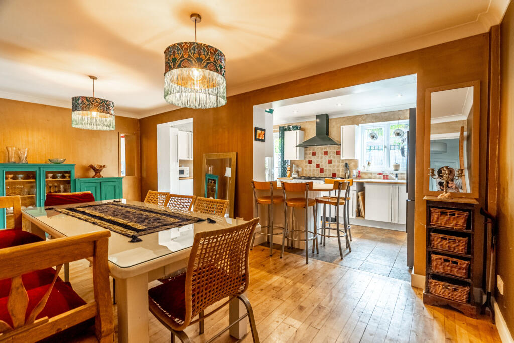 Additional image 4 of Kingfisher Close, Wheathampstead, St. Albans, Hertfordshire, AL4