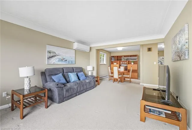 Additional image 9 of 142 Fernwood Cres