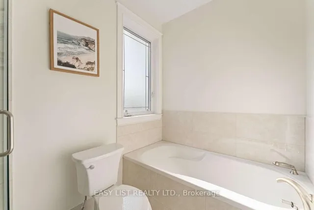 Additional image 35 of 82 Margaret Ave