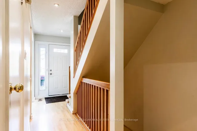 Additional image 6 of 1556 Kerns Rd Unit 3