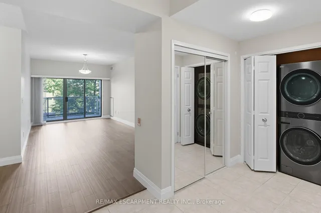 Additional image 4 of 2075 Amherst Heights Dr Unit 211