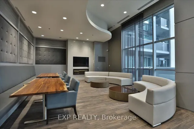 Additional image 27 of 2093 Fairview St Unit 913