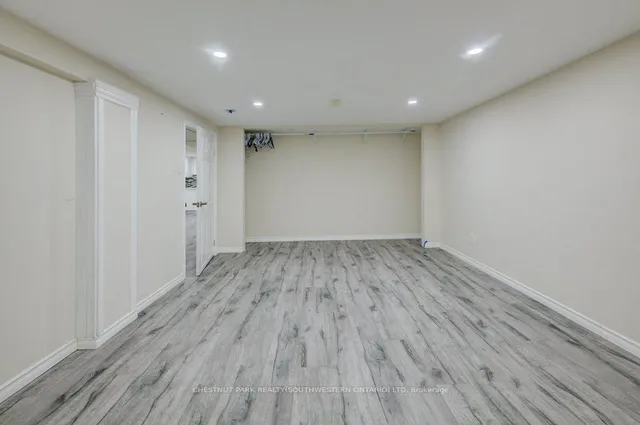 Additional image 28 of 446 Kingsleigh Crt