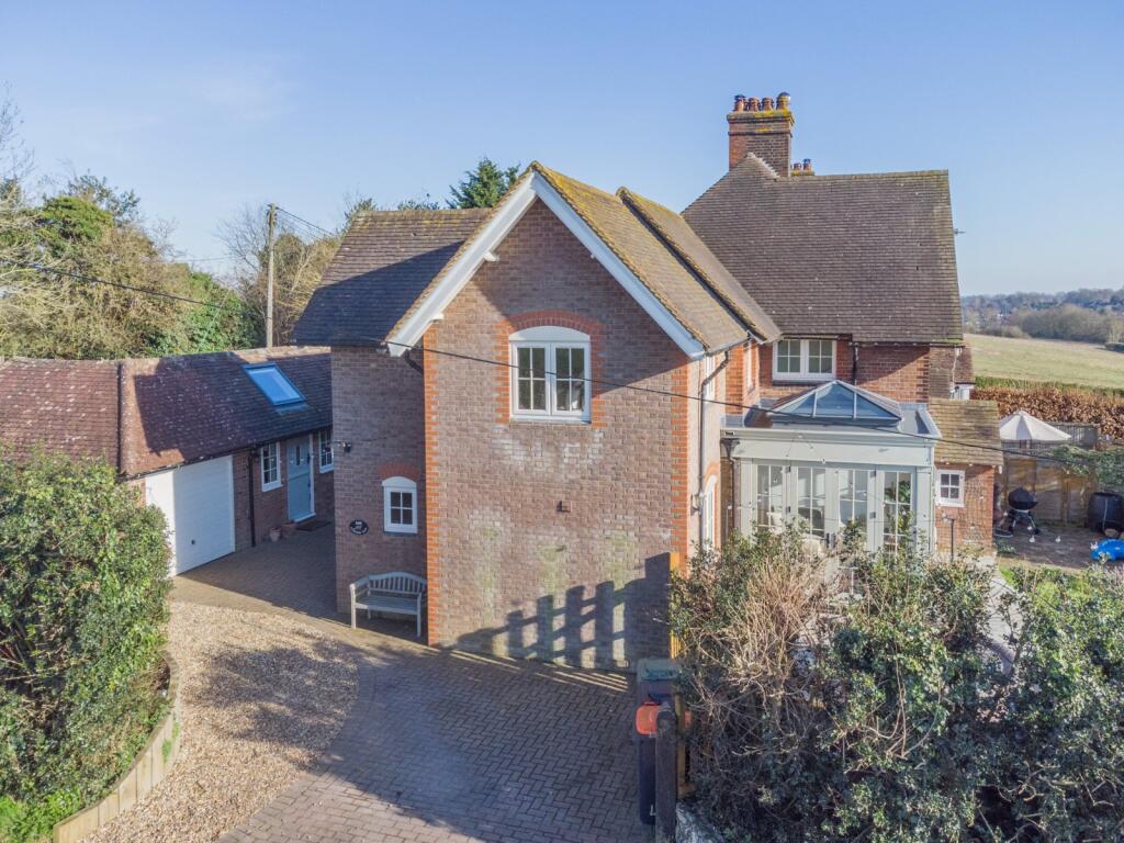 Additional image 16 of New Fiddlers Hill, Luton Road, Harpenden, Hertfordshire