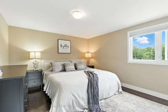 Additional image 16 of 289 East 25th St