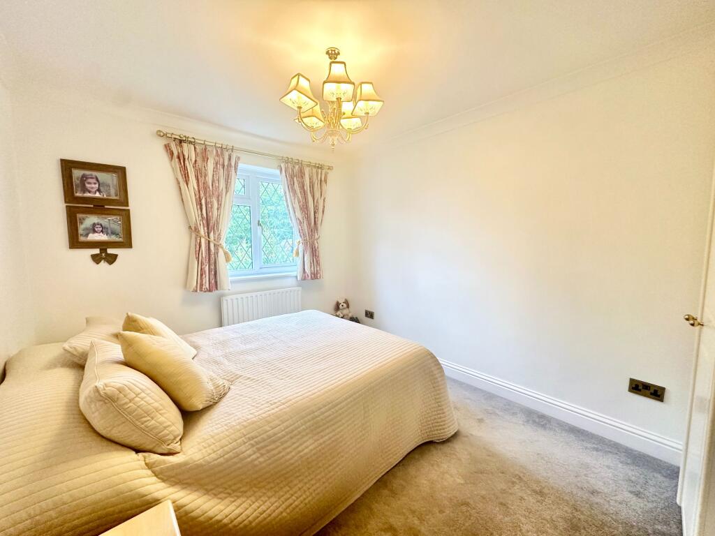 Additional image 10 of a Oaklea, Welwyn