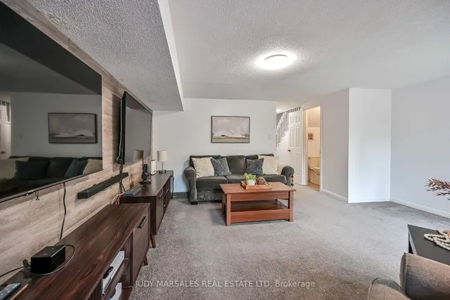 Additional image 48 of 26 Moss Blvd Unit 19