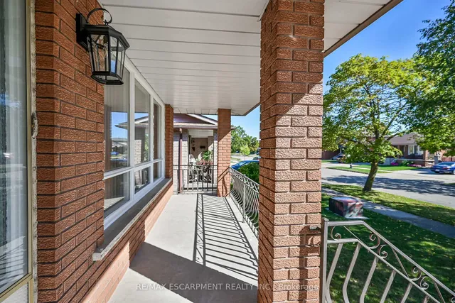 Additional image 48 of 65 Ellington Ave