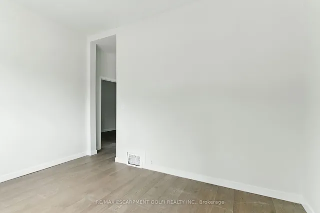 Additional image 13 of 684 Beach Blvd