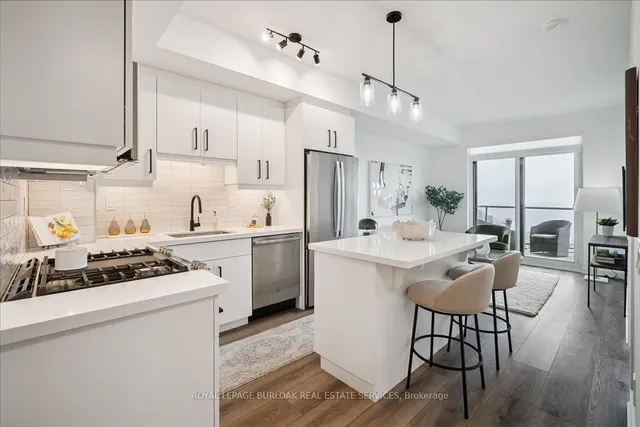 Additional image 9 of 2007 James St Unit 1405