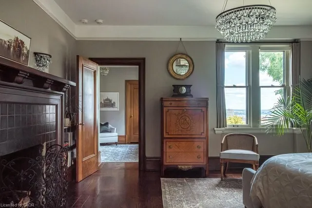 Additional image 26 of 77 Claremont Dr