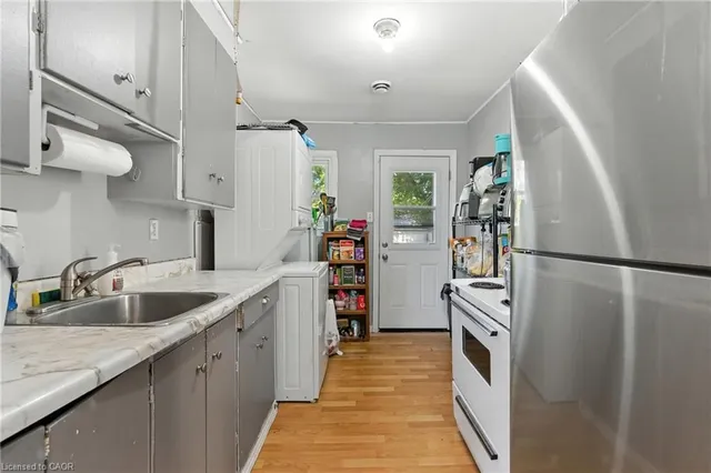 Additional image 7 of 391 Fairfield Ave