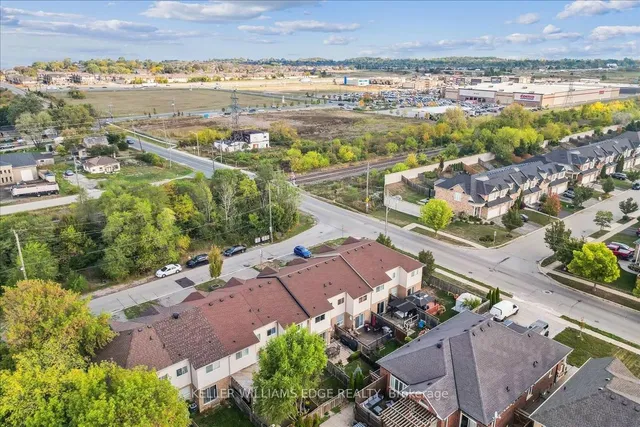 Additional image 25 of 35 Pettit St