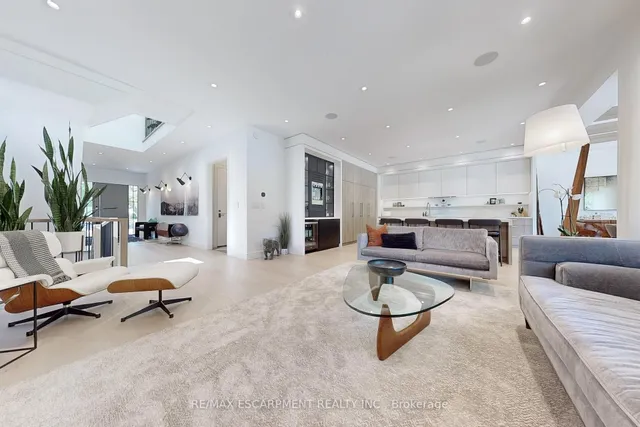 Additional image 8 of 977 Gorton Ave